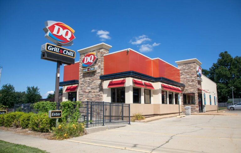 What Time Does Dairy Queen Stop Serving Breakfast?